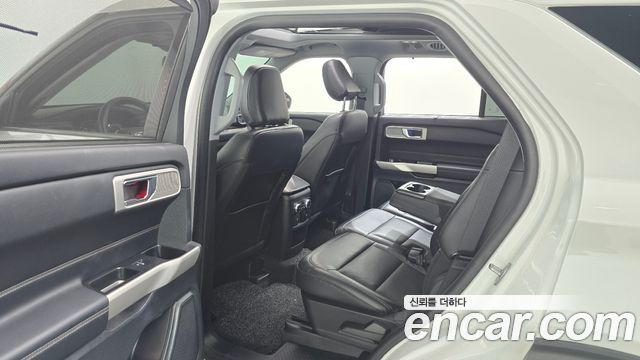 Ford Explorer (VI) 2.3 LimIted 4WD 2021 — фото 11
