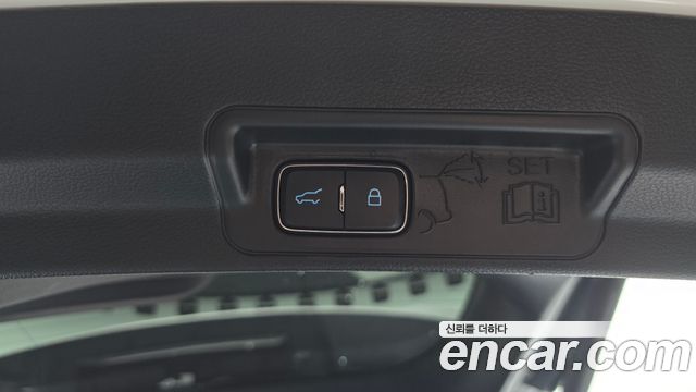 Ford Explorer (VI) 2.3 LimIted 4WD 2021 — фото 20