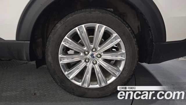 Ford Explorer (VI) 2.3 LimIted 4WD 2021 — фото 21