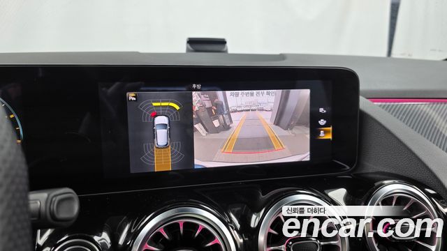 Mercedes-Benz GLA-Class (H247) GLA45 AMG 4MATIC+ 2022 — фото 15