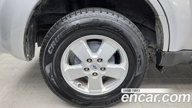 Ford Escape 2.5 XLT 4WD 2nd 2011 — фото 5