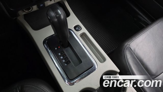 Ford Escape 2.5 XLT 4WD 2nd 2011 — фото 9