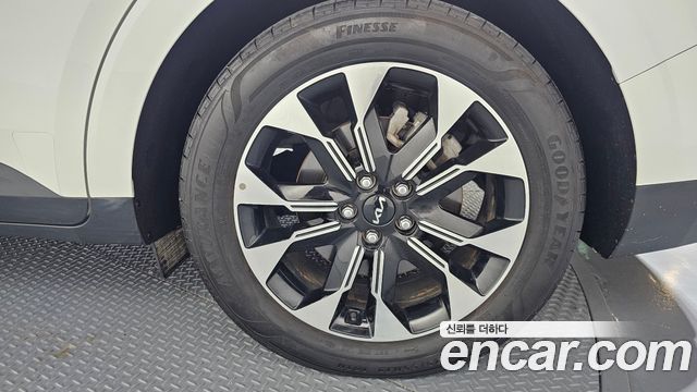 Kia Carnival (IV) Gasoline 9-Seater Noblesse 2023 — фото 21