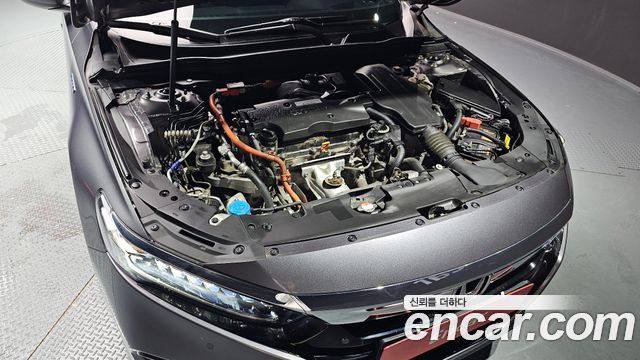 Honda Accord (X) 2.0 Hybrid Touring 2018 — фото 6