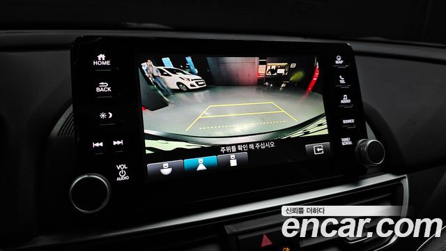 Honda Accord (X) 2.0 Hybrid Touring 2018 — фото 14