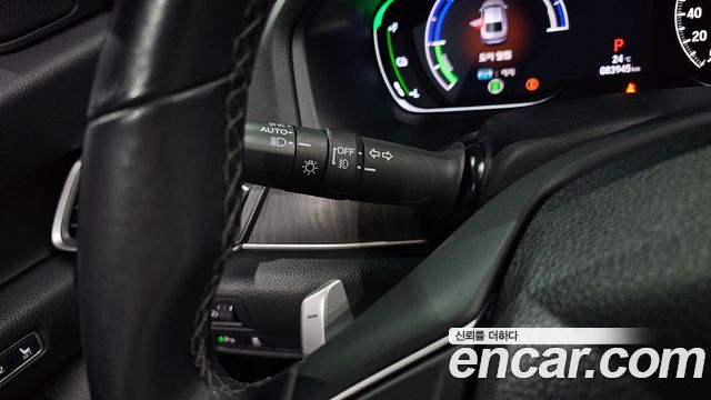 Honda Accord (X) 2.0 Hybrid Touring 2018 — фото 32