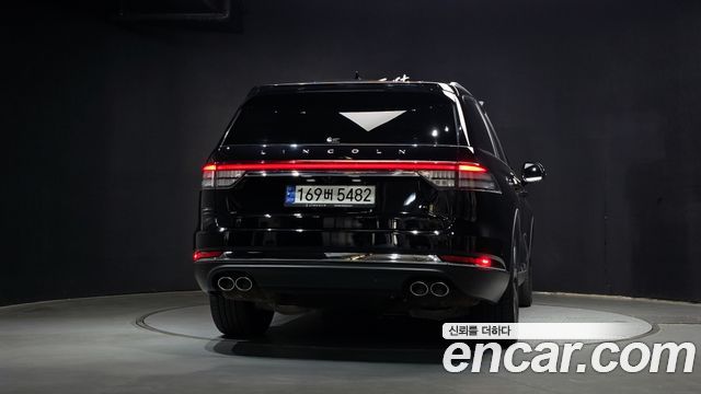 Lincoln Aviator (II) 3.0 Reserve  AWD 2022 — фото 4
