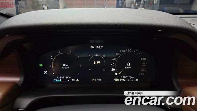 Lincoln Aviator (II) 3.0 Reserve  AWD 2022 — фото 8
