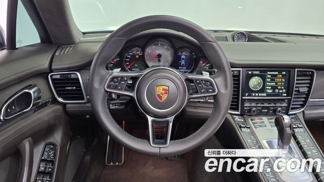 Porsche Panamera 4.8 GTS 970 2016 — фото 14