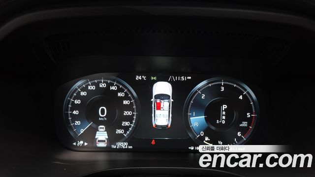 Volvo XC60 (II) D4 Inscription 2018 — фото 8