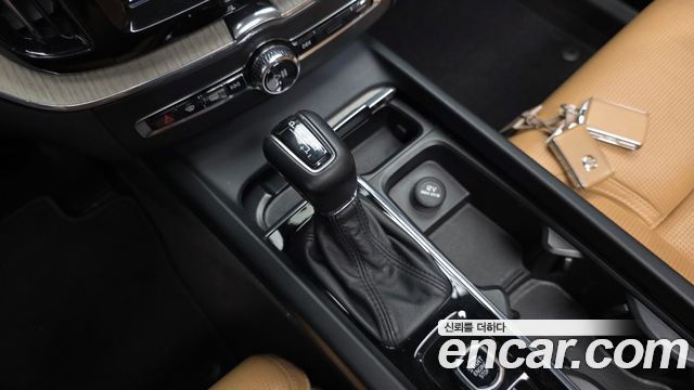 Volvo XC60 (II) D4 Inscription 2018 — фото 9