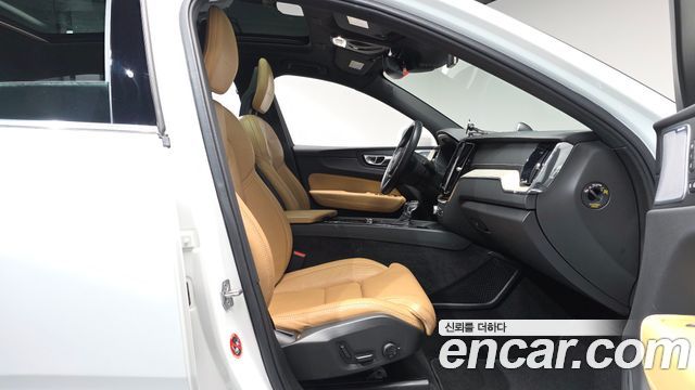 Volvo XC60 (II) D4 Inscription 2018 — фото 26