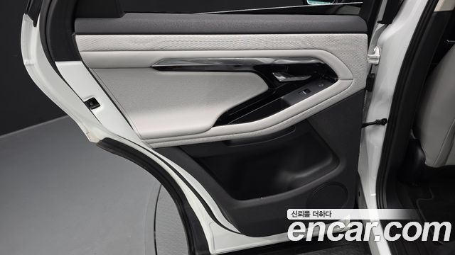 Land Rover Range Rover Evoque (II) P250 S 2021 — фото 31