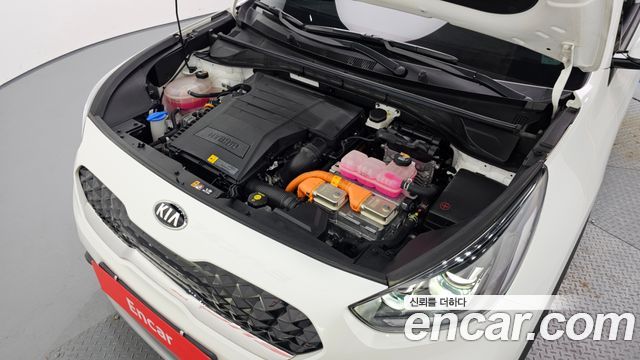 Kia Niro 1.6 HEV Noblesse Special 2021 — фото 6