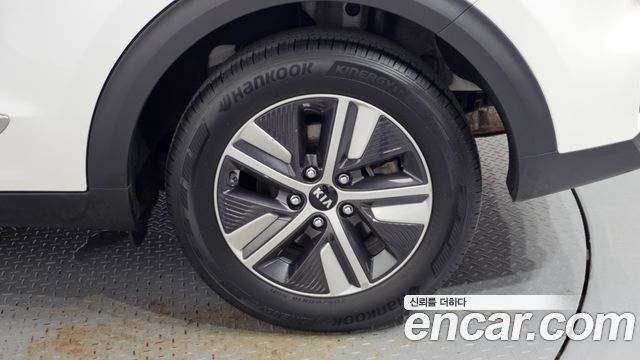 Kia Niro 1.6 HEV Noblesse Special 2021 — фото 21