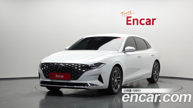 Hyundai Grandeur (IG) 3.0 LPi Rent Car Premium