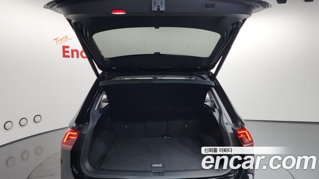 Volkswagen Tiguan (II) 2.0 TDI 4Motion Prestige 2020 — фото 18