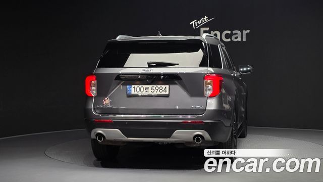 Ford Explorer (VI) 2.3 LimIted 4WD 2021 — фото 4