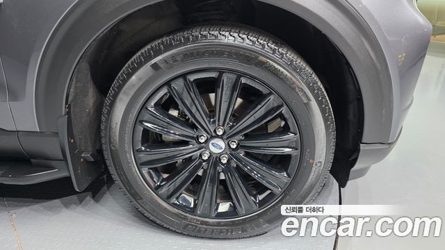 Ford Explorer (VI) 2.3 LimIted 4WD 2021 — фото 5