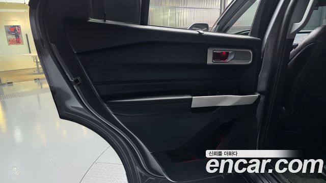 Ford Explorer (VI) 2.3 LimIted 4WD 2021 — фото 24
