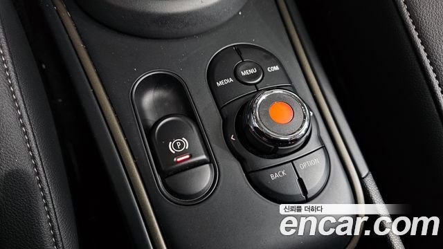 MINI Cooper Countryman Standard 2nd 2020 — фото 19