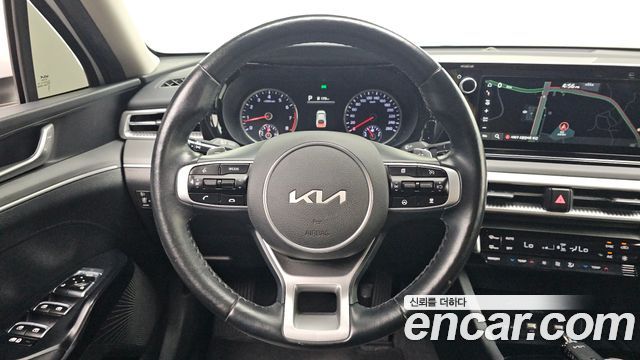 Kia K5 (III) 2.0 Trendy 2022 — фото 15