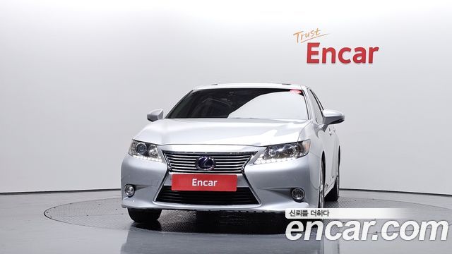 Lexus ES300h Supreme XV60 2013 — фото 3