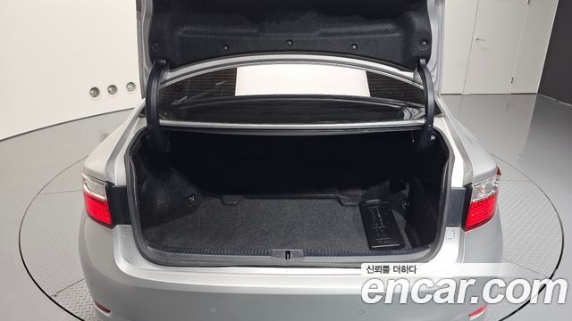 Lexus ES300h Supreme XV60 2013 — фото 20
