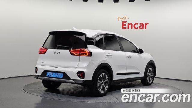 Kia Niro Plus Earth 2023 — фото 2