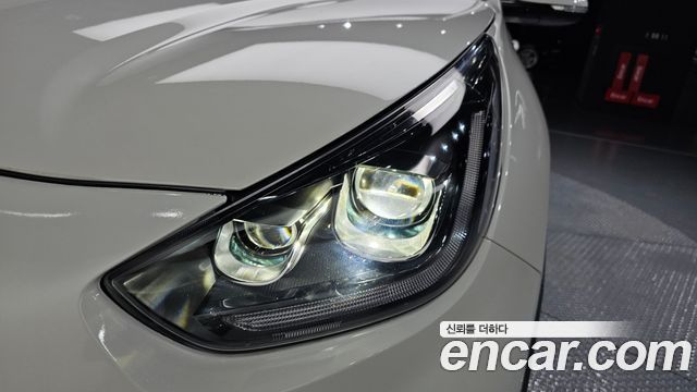 Kia Niro Plus Earth 2023 — фото 22