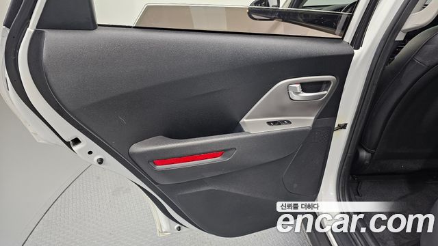 Kia Niro Plus Earth 2023 — фото 25
