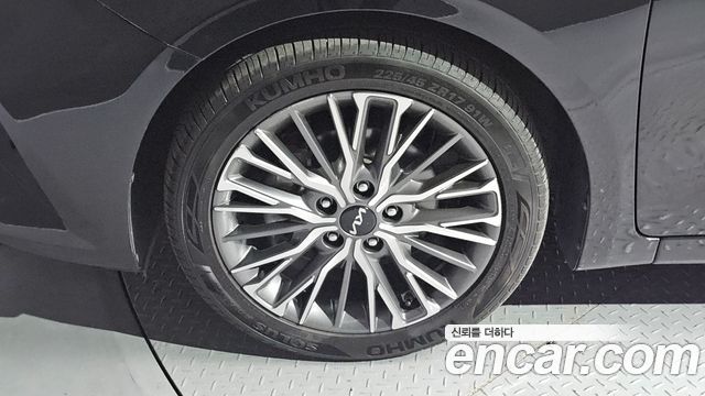 Kia K3 (II) 1.6 Prestige 2022 — фото 5