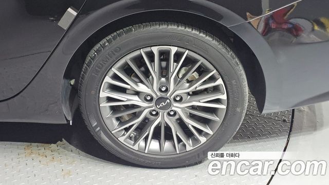 Kia K3 (II) 1.6 Prestige 2022 — фото 21