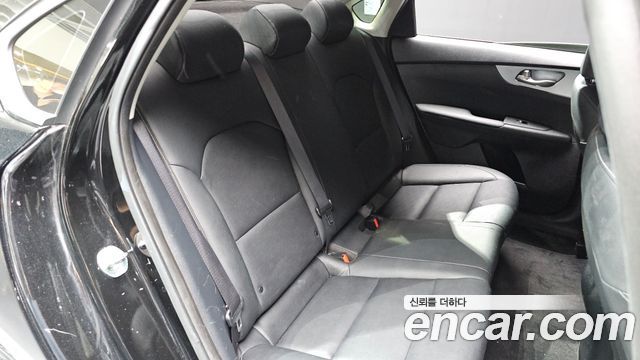 Kia K3 (II) 1.6 Prestige 2022 — фото 31