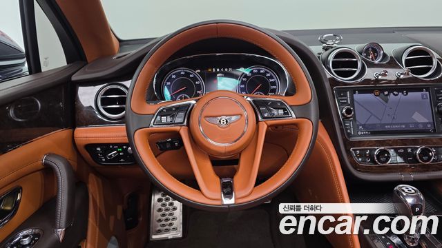Bentley Bentayga 4.0 V8 2019 — фото 13