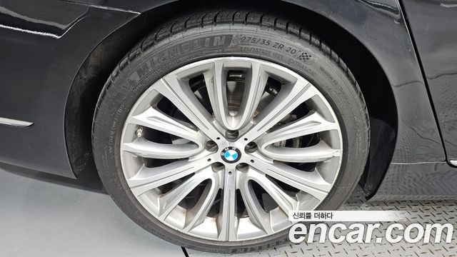 BMW 7 Series (G11) 750Li xDrive 2017 — фото 5