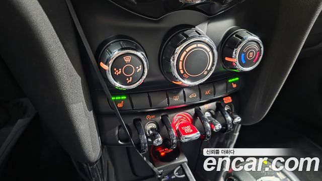 MINI Cooper 5Door Standard 3rd 2019 — фото 17