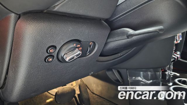 MINI Cooper 5Door Standard 3rd 2019 — фото 29