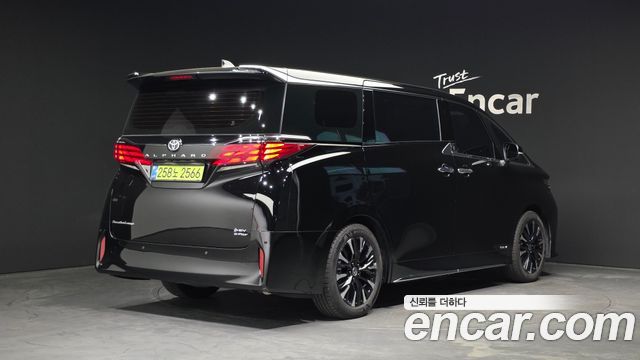 Toyota Alphard (IV) 2.5 HEV Executive AWD 2025 — фото 2