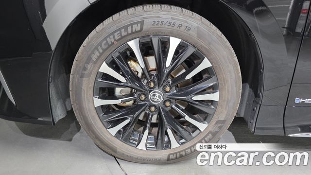 Toyota Alphard (IV) 2.5 HEV Executive AWD 2025 — фото 5