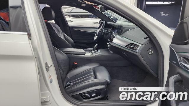 BMW 5 Series (G30) 530i M Sport Package 2018 — фото 11