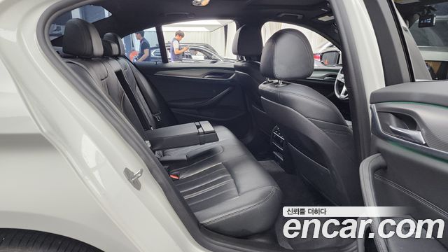 BMW 5 Series (G30) 530i M Sport Package 2018 — фото 12