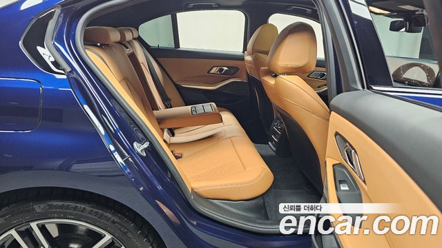 BMW 3 Series (G20) 320i M Sport 2025 — фото 15