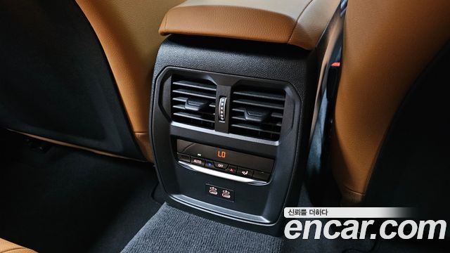 BMW 3 Series (G20) 320i M Sport 2025 — фото 36