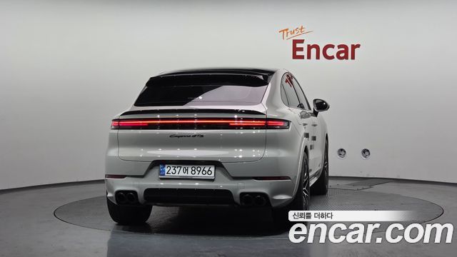 Porsche Cayenne (PO536) 4.0 GTS Coupe 2025 — фото 4
