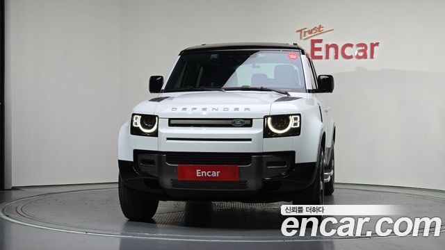Land Rover Defender (L663) 110 P300 X-Dynamic SE 2024 — фото 3