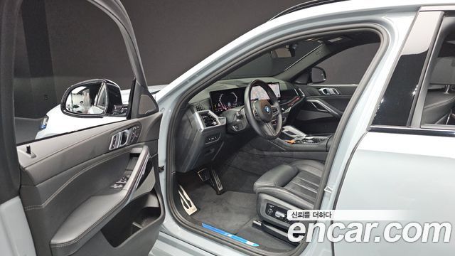 BMW X6 (G06) xDrive40i M Sport 2024 — фото 10
