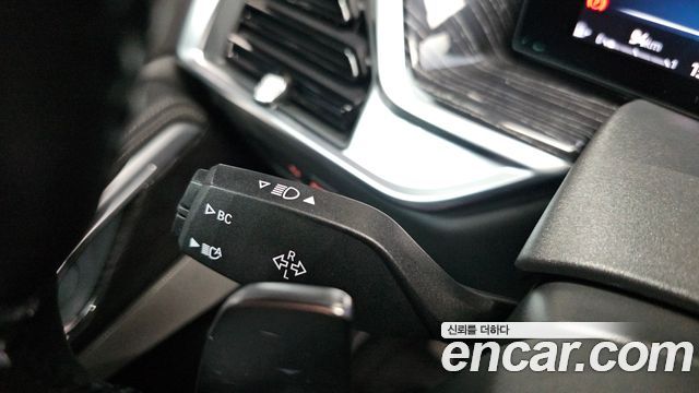 BMW X6 (G06) xDrive40i M Sport 2024 — фото 36