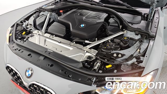 BMW 4 Series (G22) 420i M Sport Convertible 2023 — фото 6