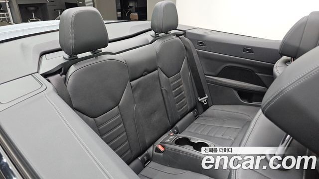 BMW 4 Series (G22) 420i M Sport Convertible 2023 — фото 23